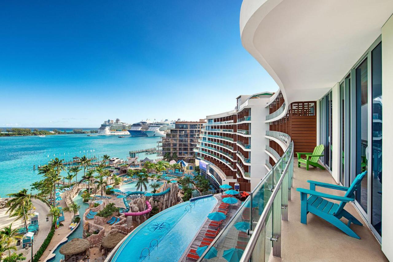 Habitación Doble Deluxe con balcón y vistas al mar