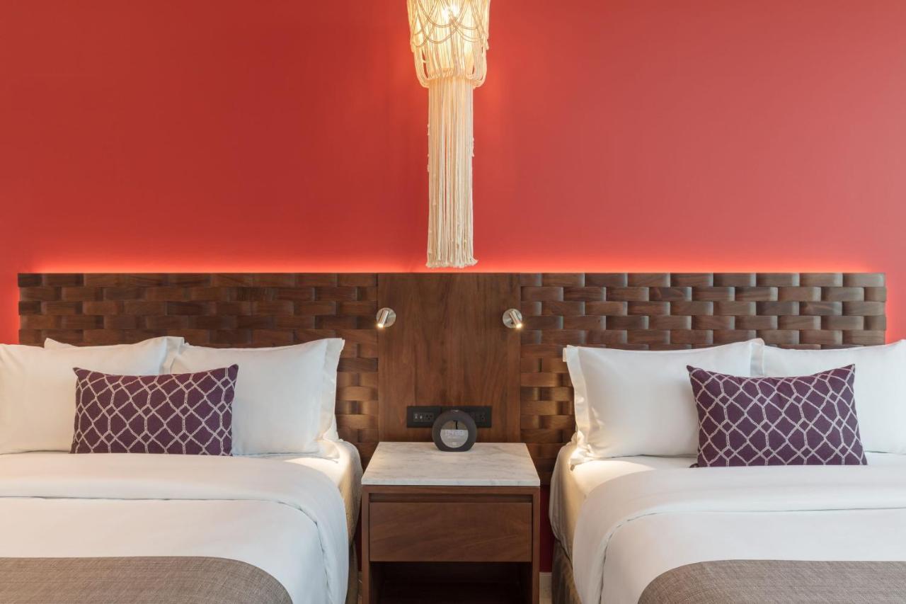 Deluxe Two Beds