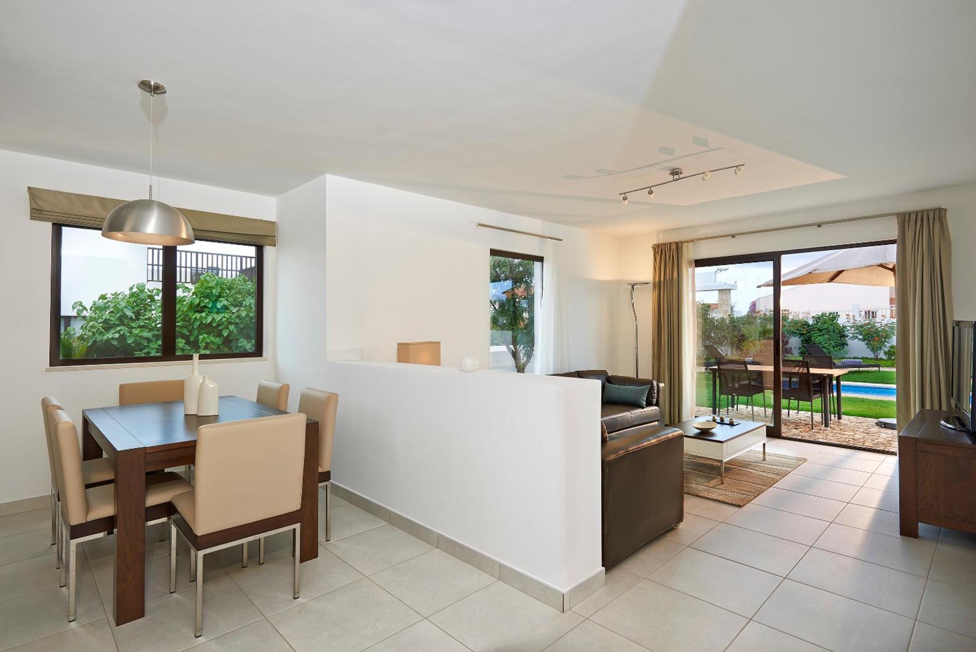 Villa de 3 dormitorios (5 adultos + 1 niño)