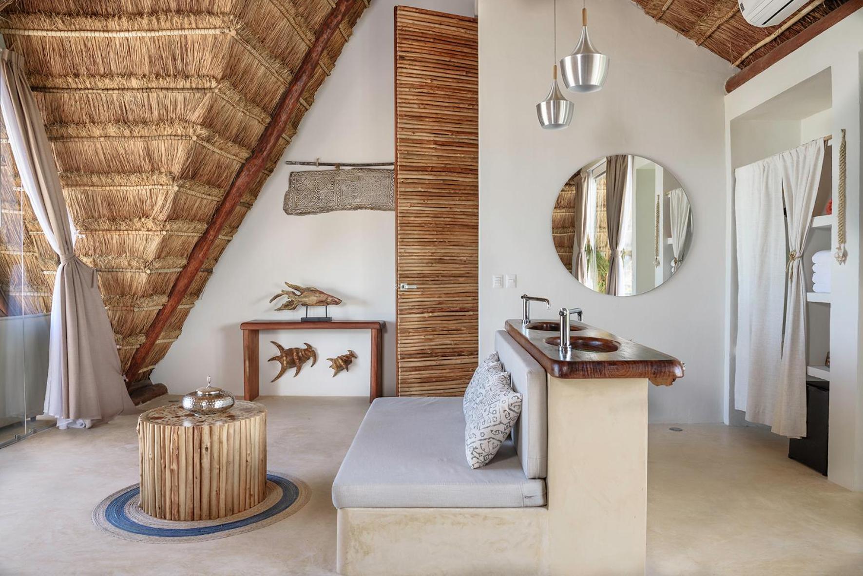 Suite with Balcony,1273408333:JPEG