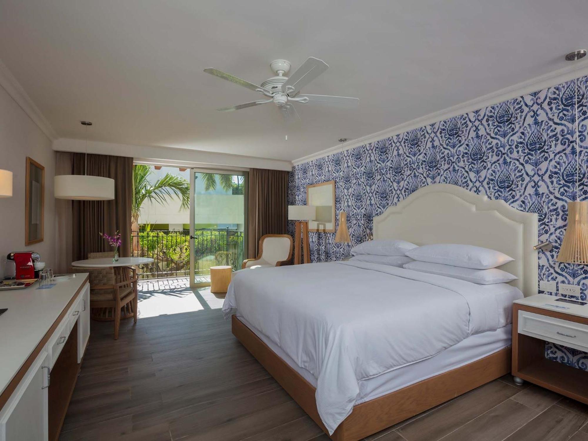 Junior Suite,1436829463:JPEG