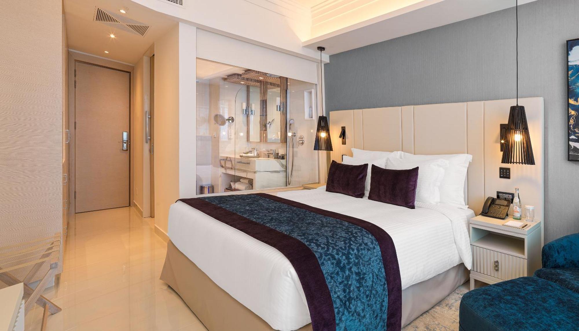 Deluxe Room Inland View