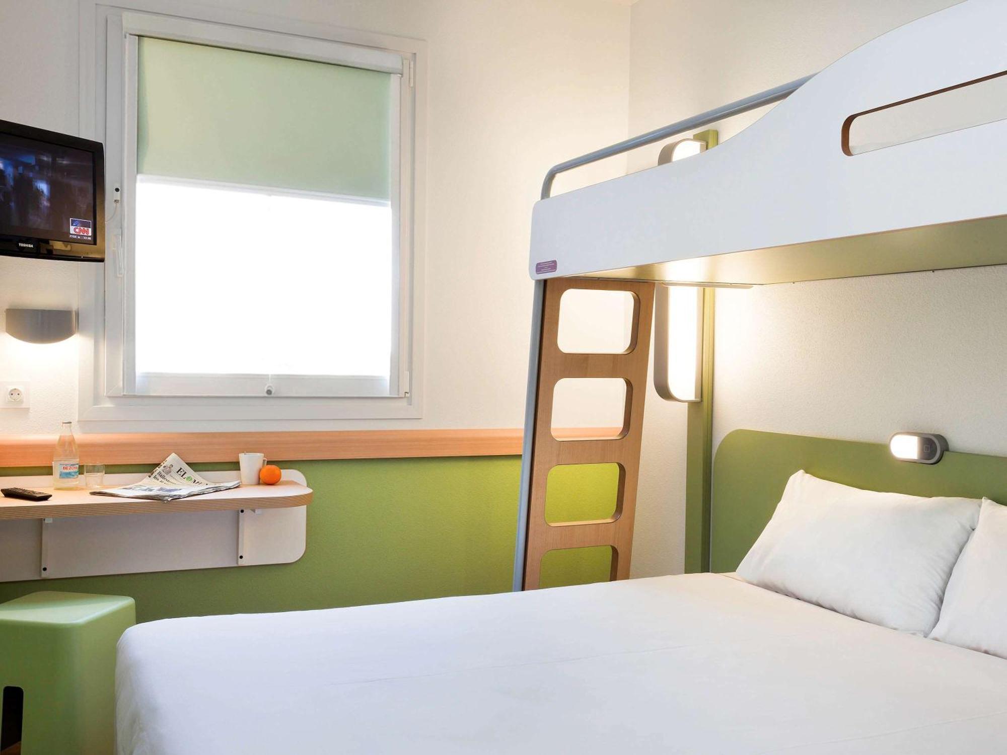 Double Room Single Bed