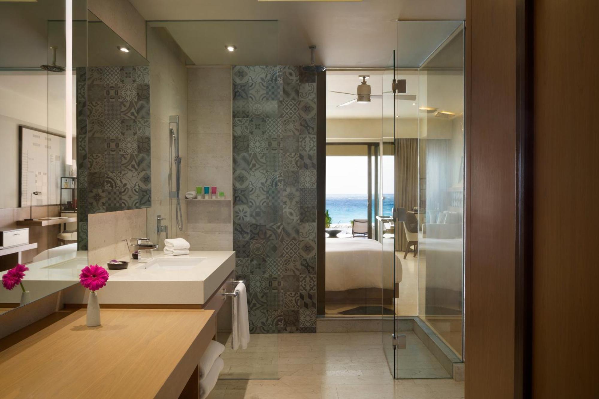 Master King Room Oceanfront