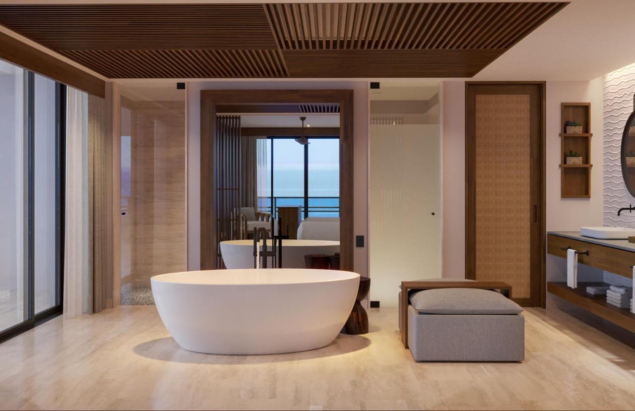 Suite Principal Preferred Club en esquina frente al mar