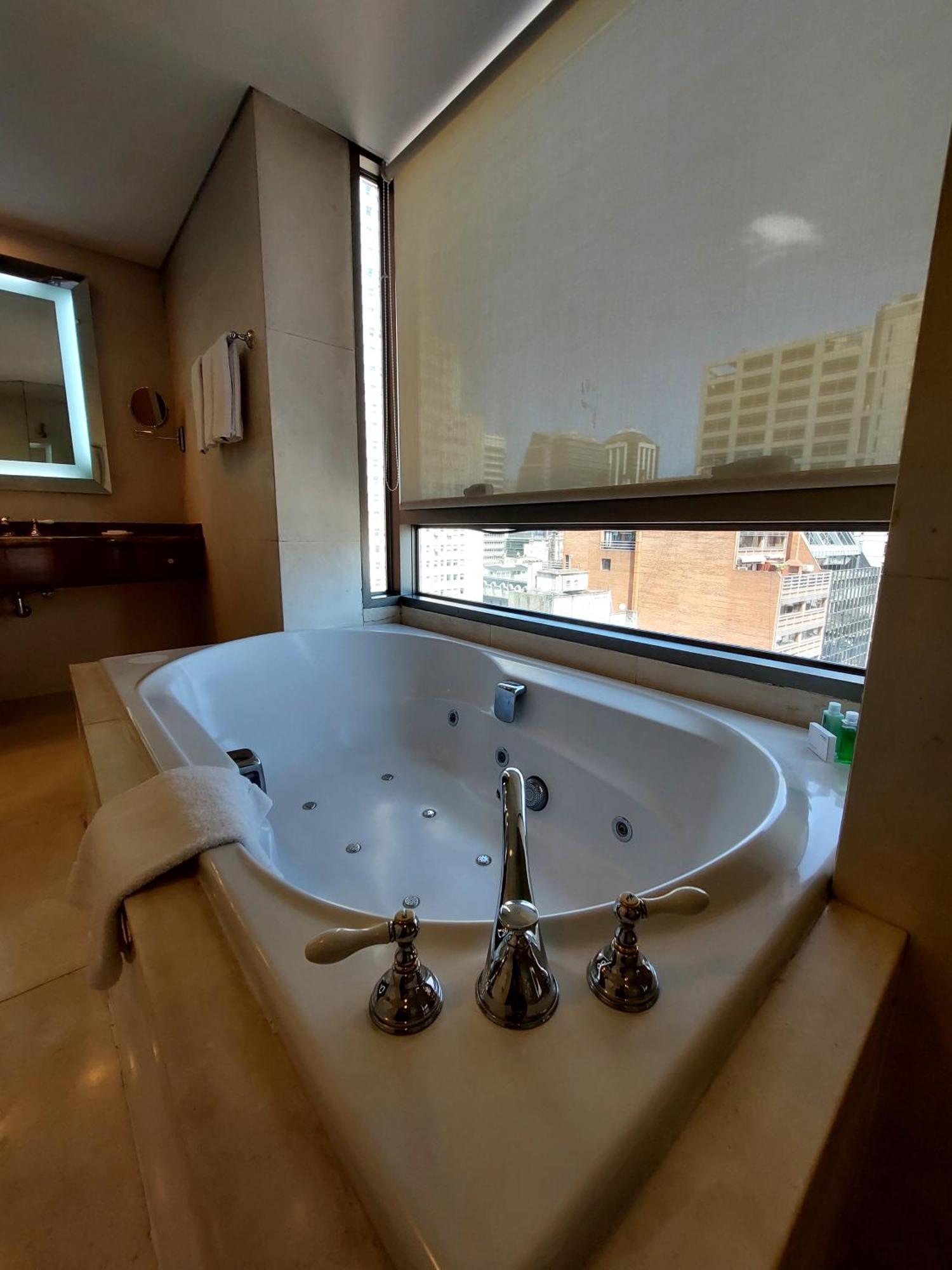 Presidential Suite,1774458464:JPEG