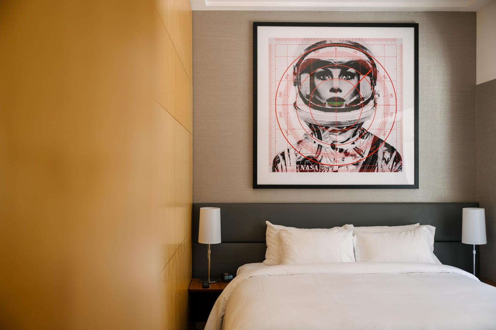 Executive Corner King Suite,1566951701:JPEG