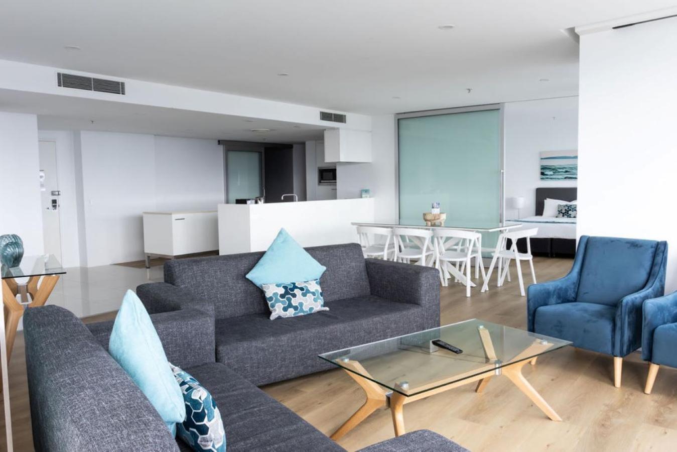 Apartamento de 4 dormitorios con bañera de hidromasaje