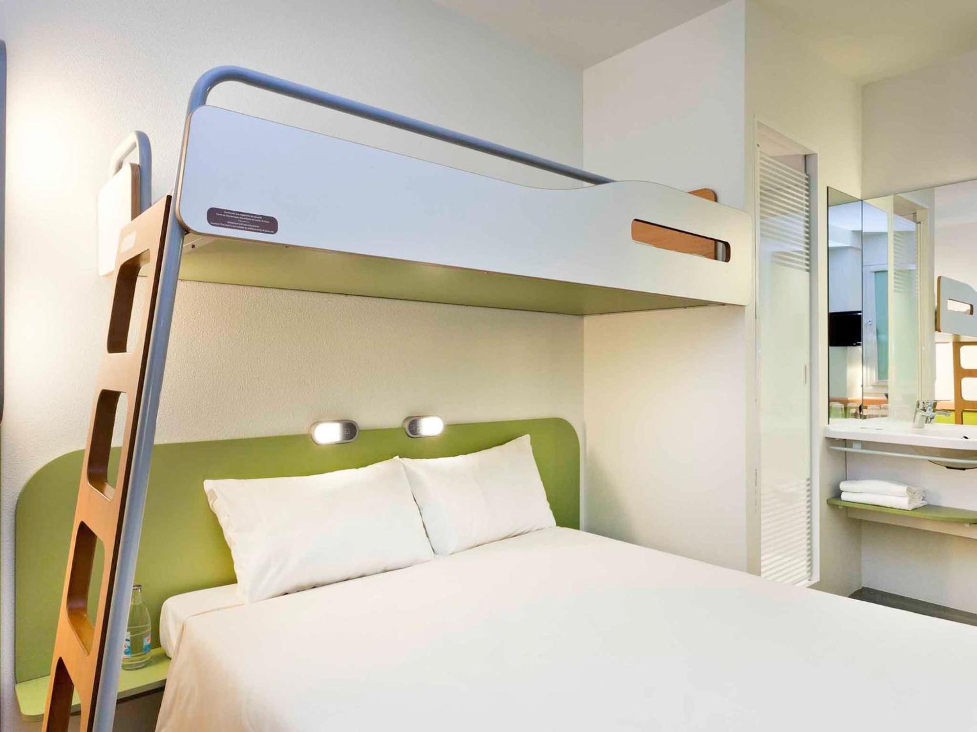 Double Room Single Bed