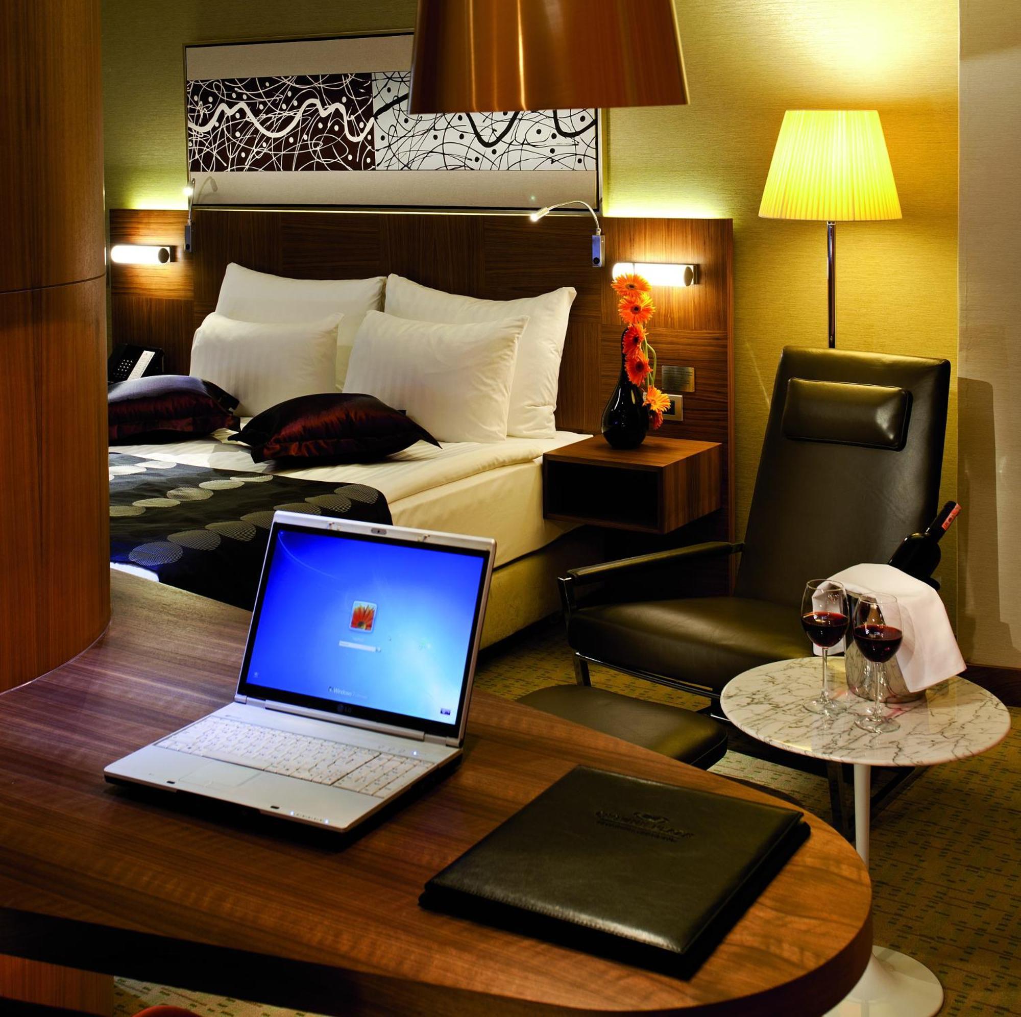 Premium King Room - Lounge Access
