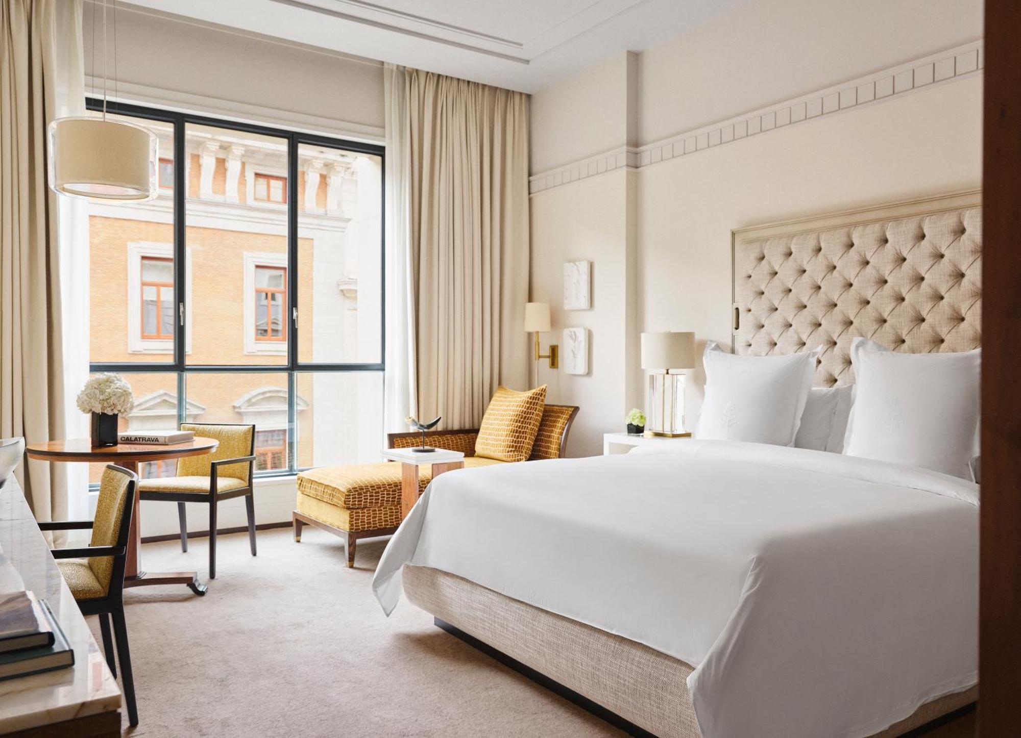 Deluxe Room King