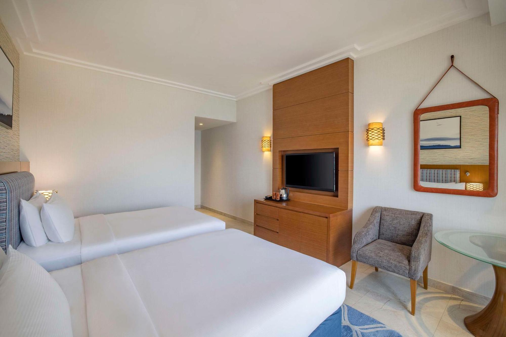 Twin Room with Balcony and Sea View,1622058802:JPEG