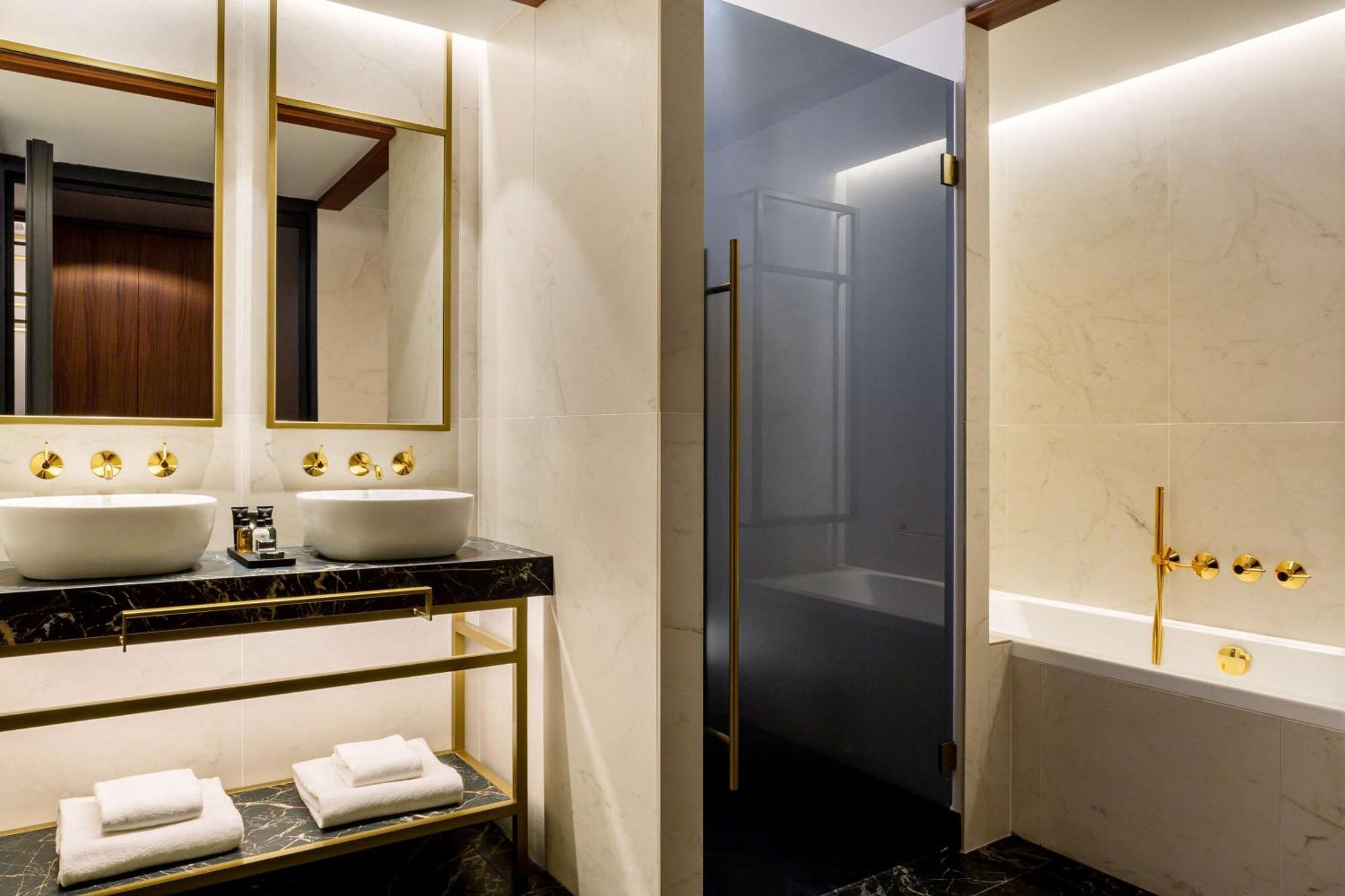 Collection Superior Room