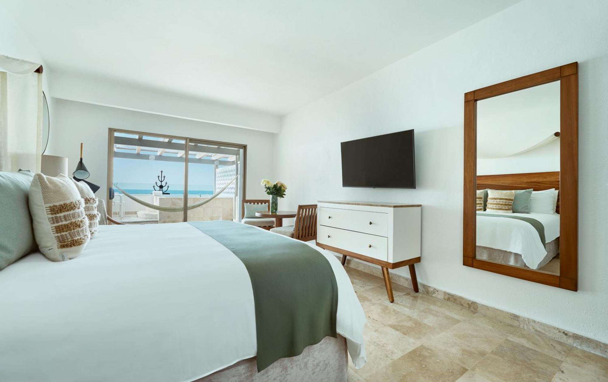 Honeymoon Suite