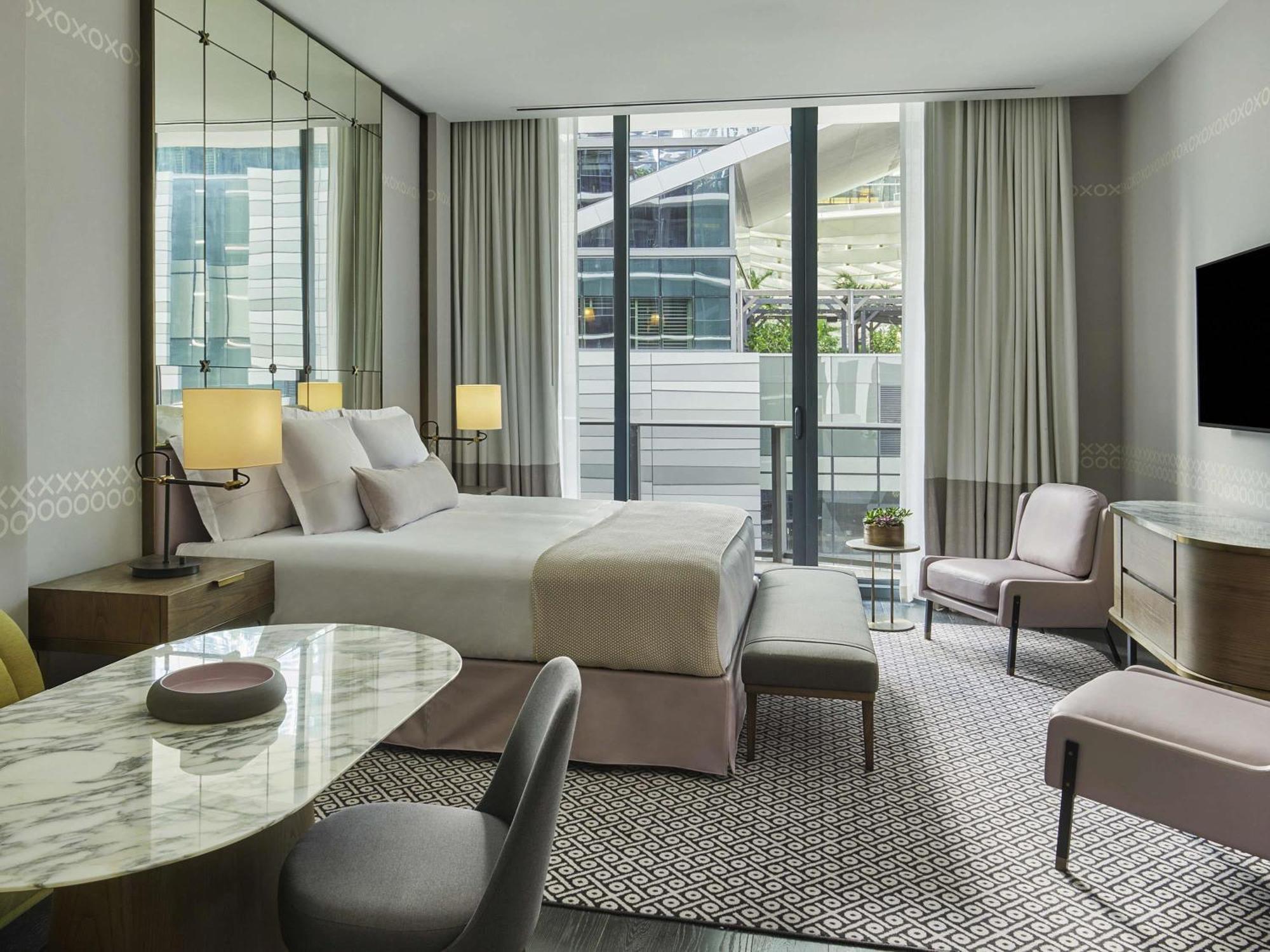 Lux King Room