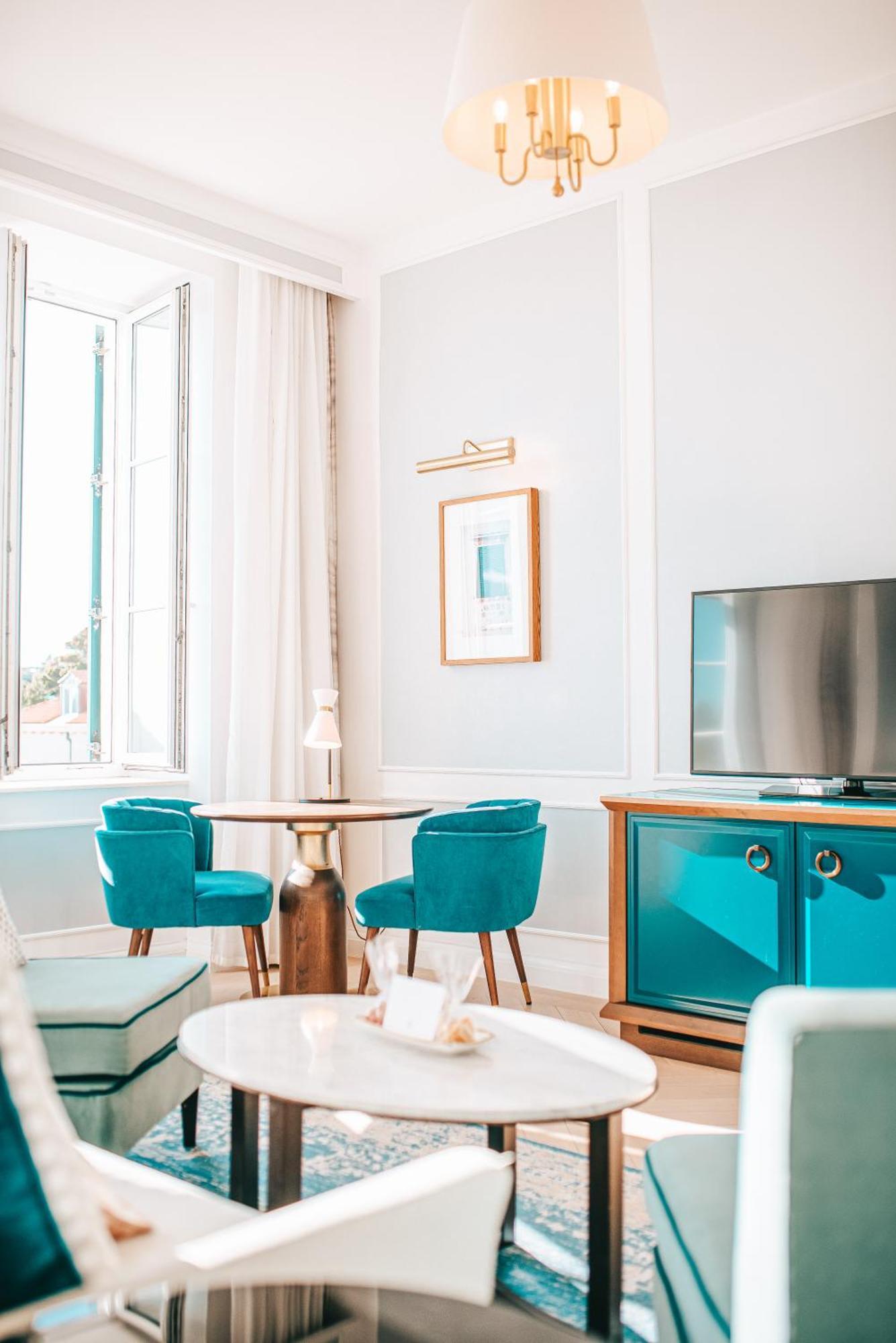 Suite Deluxe de 1 dormitorio con cama extragrande y vistas al mar