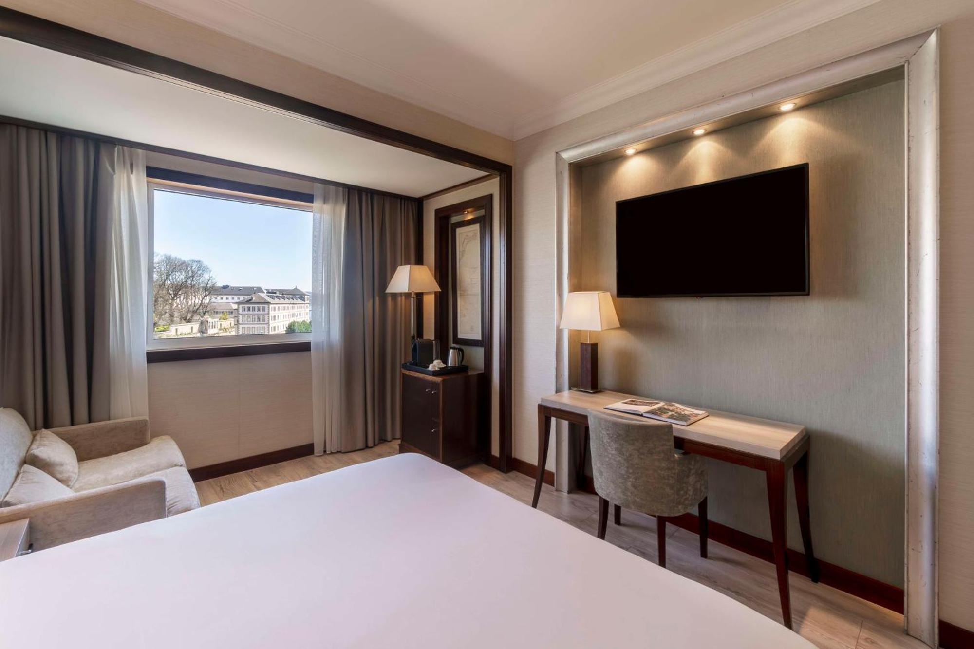 Superior Double or Twin Room Sea View