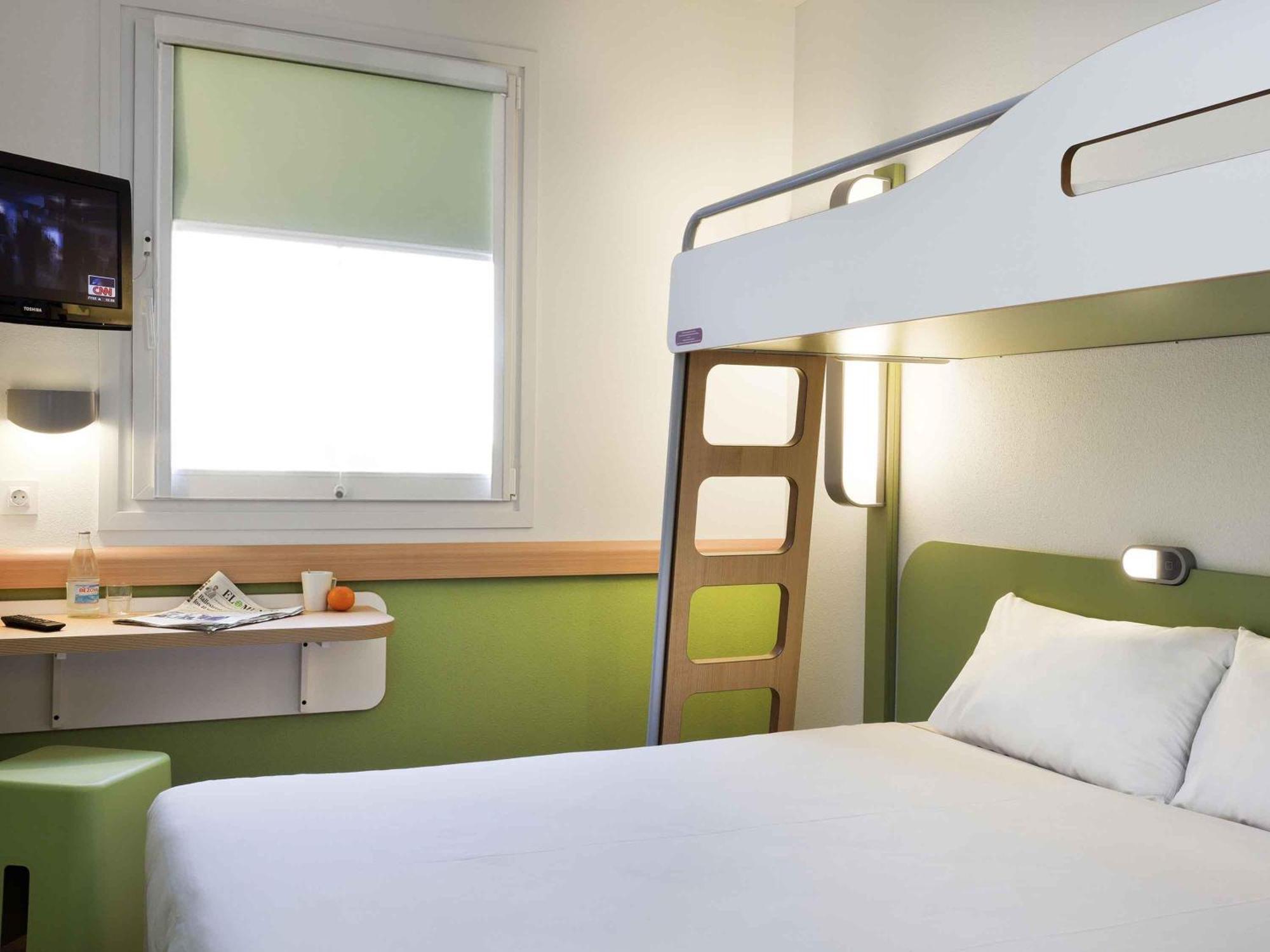 Double Room Single Bed