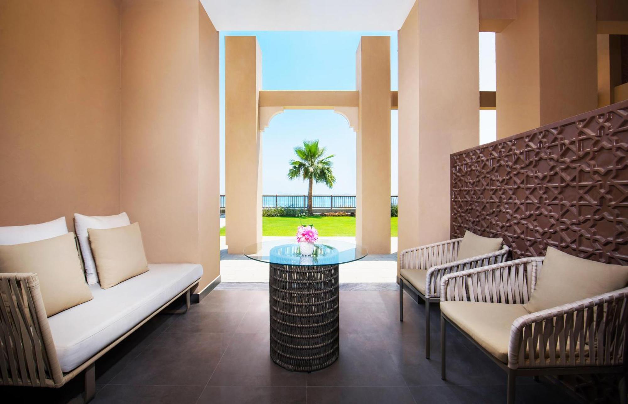 Habitación Familiar con balcón y vistas al mar
