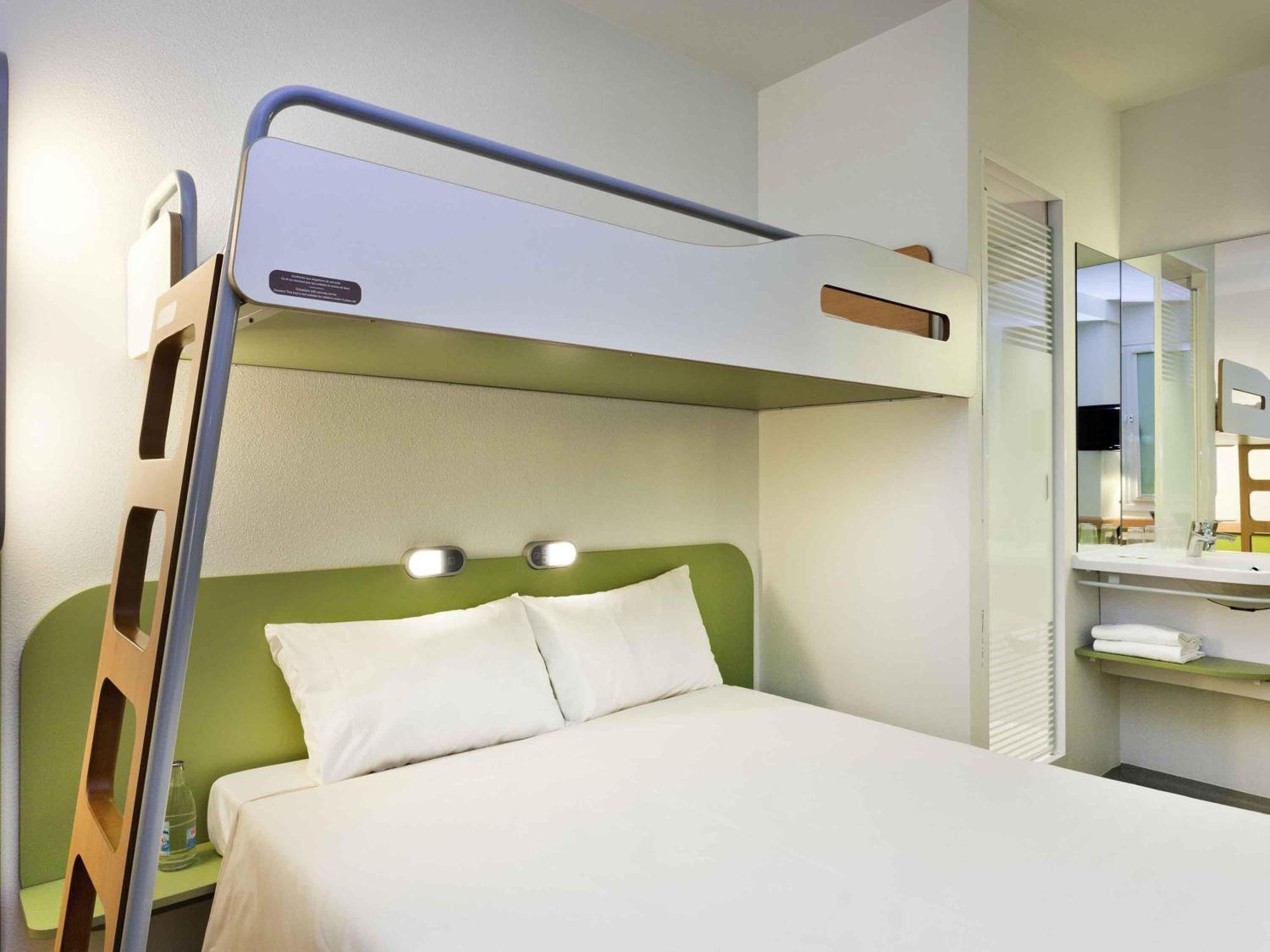 Double Room Single Bed