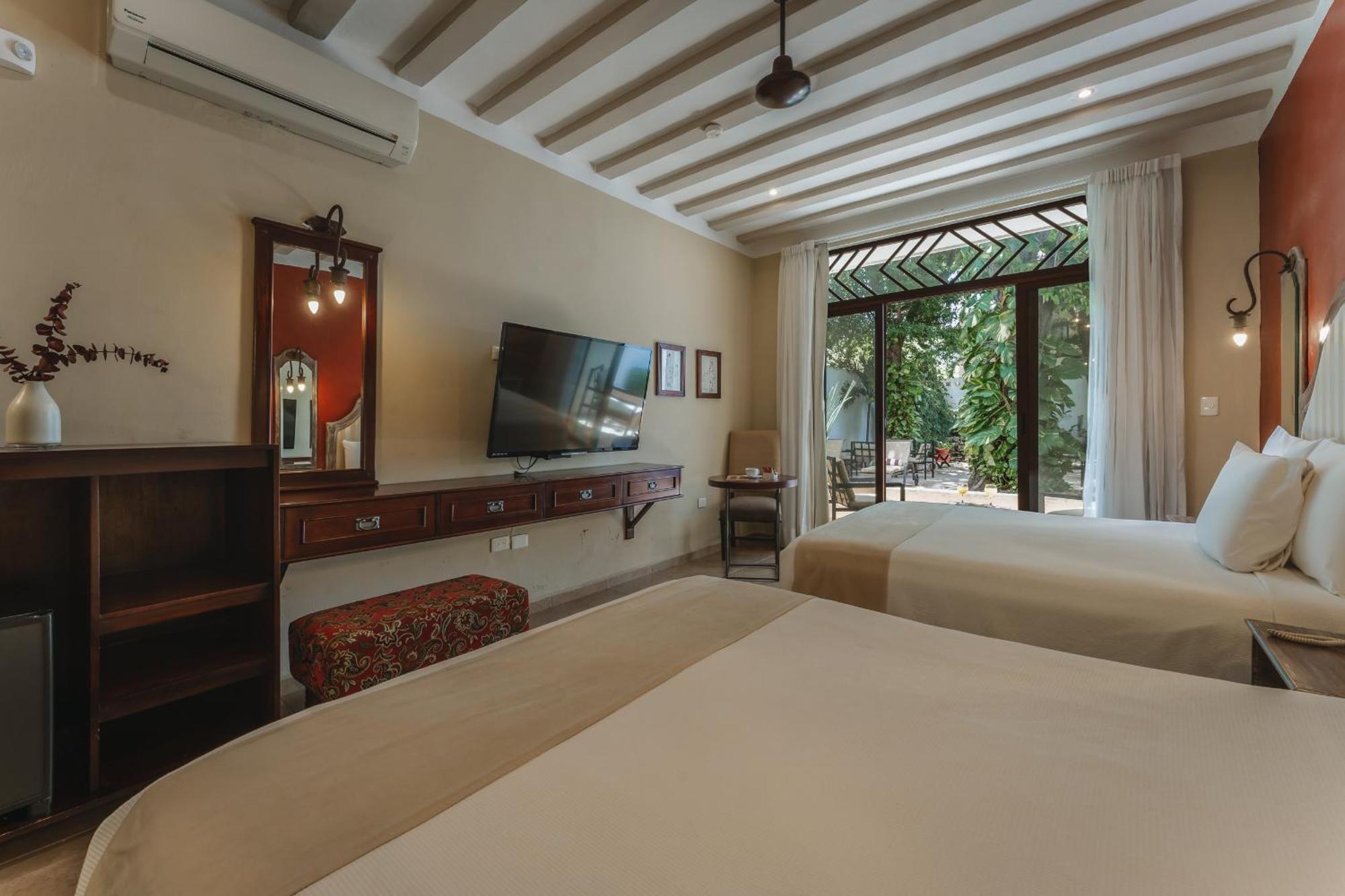 Queen Room Two Queen Beds