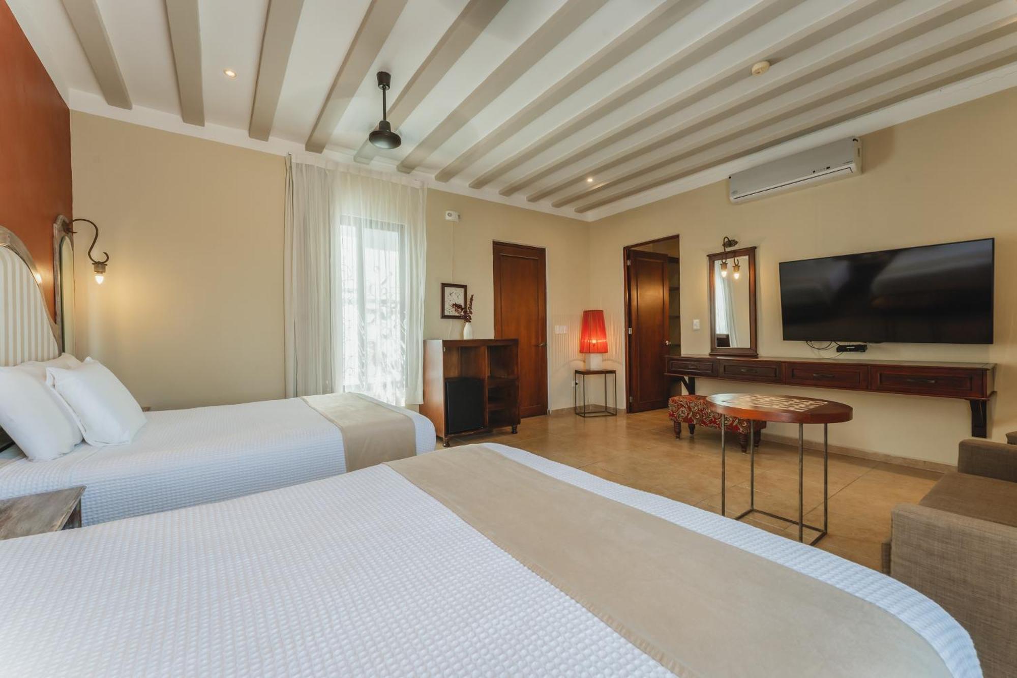 Queen Room Two Queen Beds
