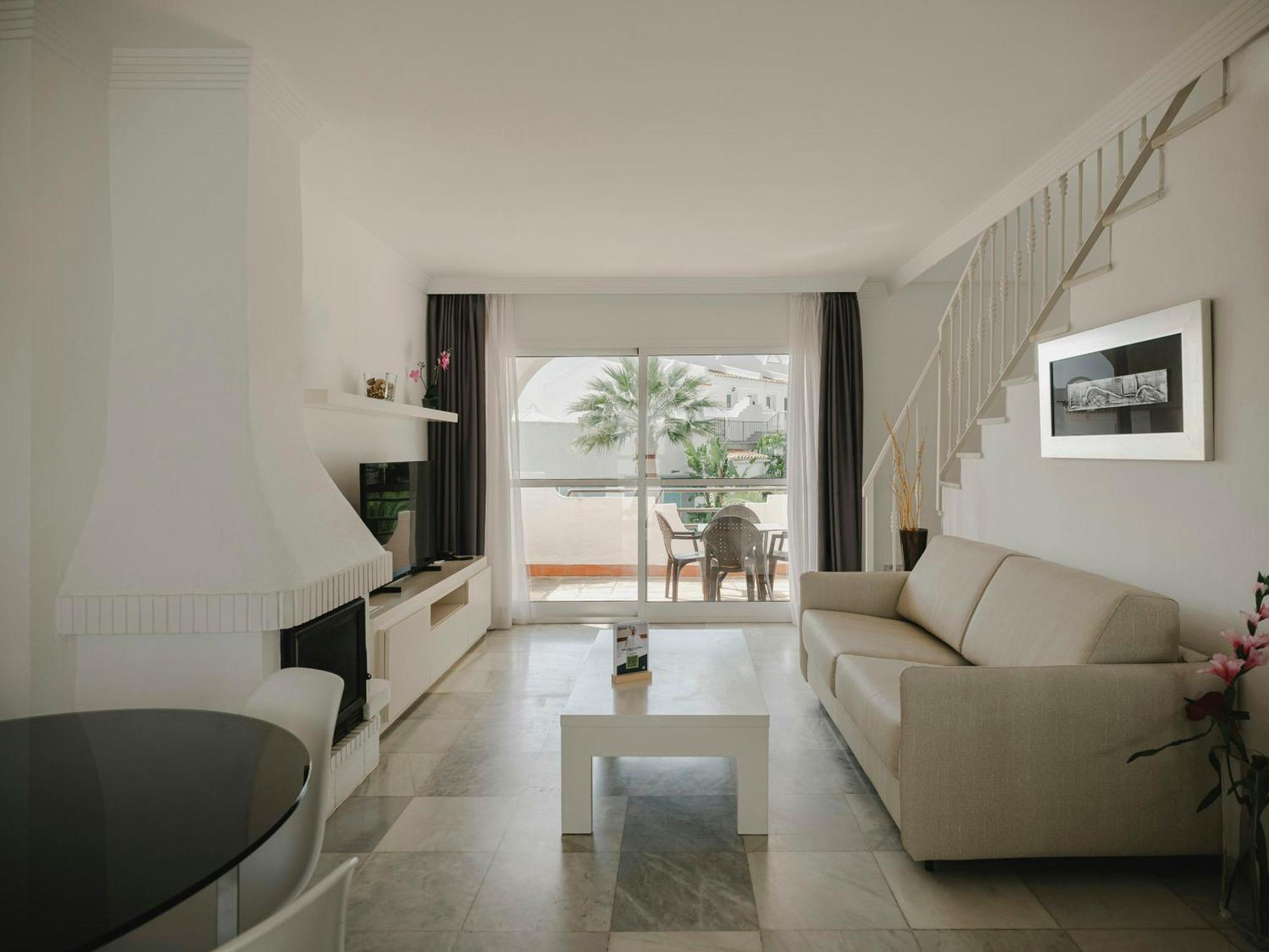 One-Bedroom Apartment Terrace