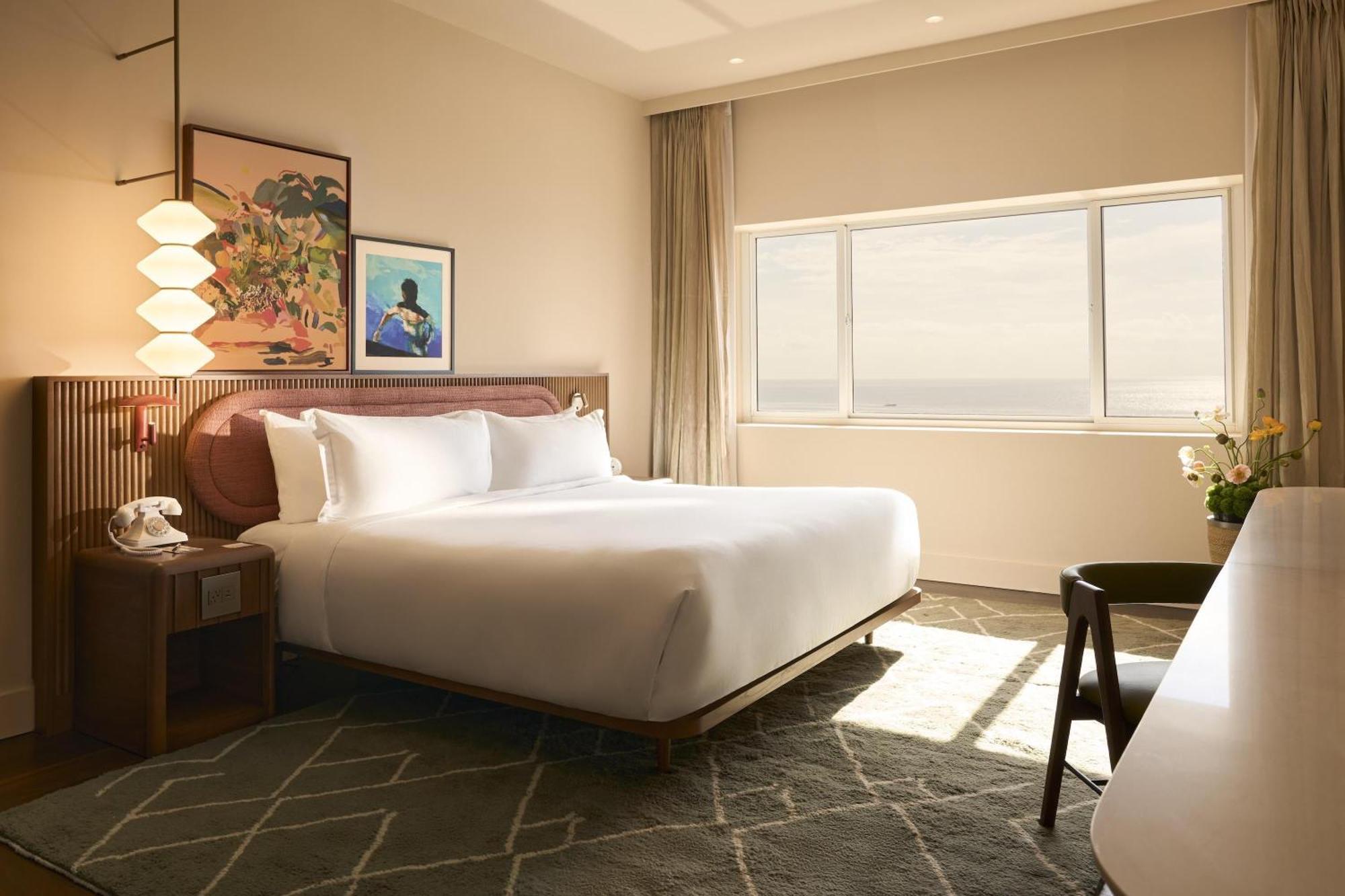 Elegant King Deluxe Oceanfront