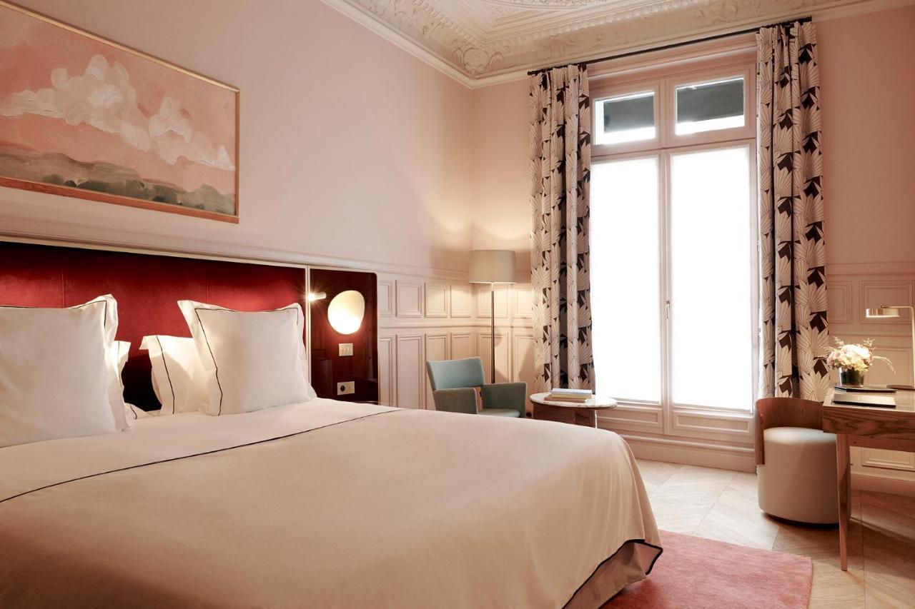 Executive & Junior Suite Connecting Rooms