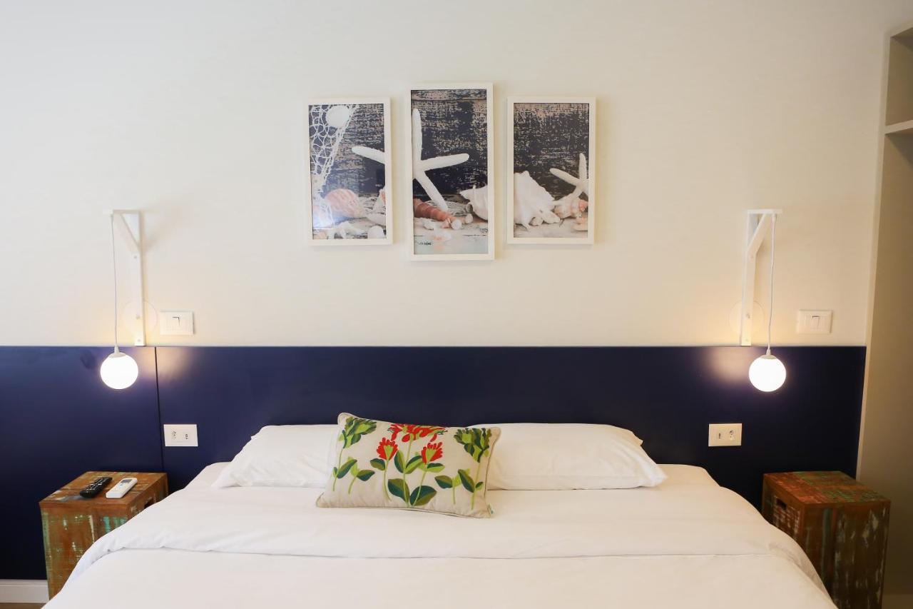 One-Bedroom Apartment,942910282:JPEG