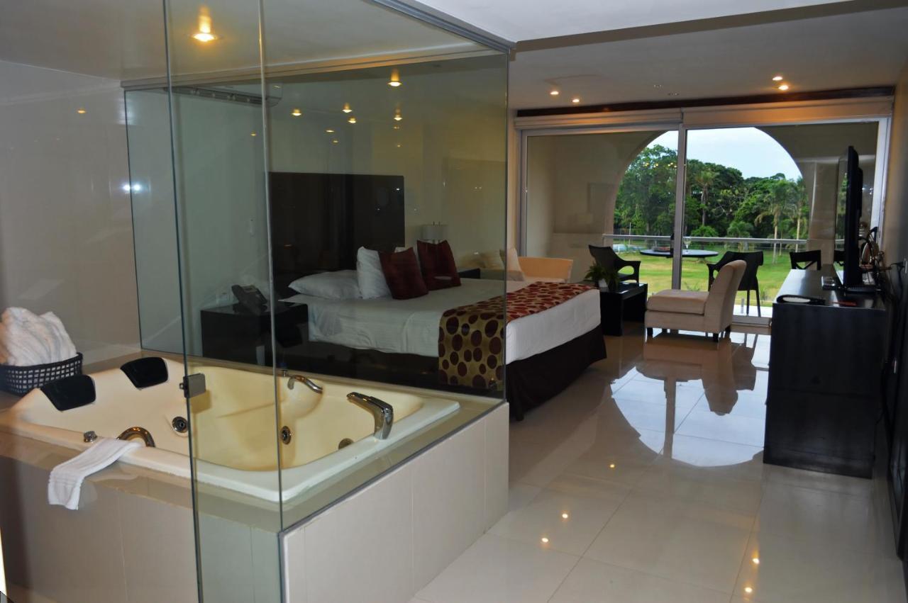 Suite Platinium con bañera de hidromasaje - 1 cama extragrande