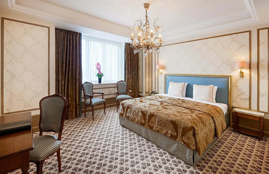 Hotel Metropole-1