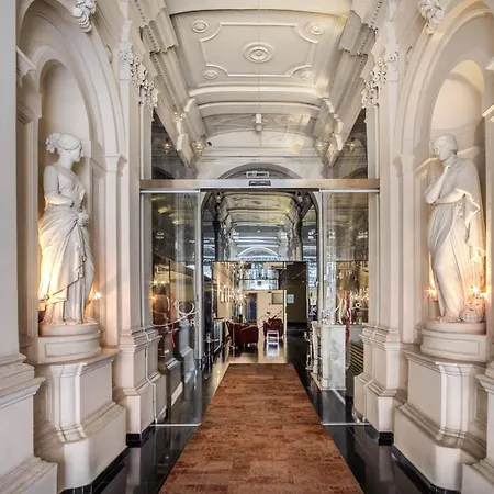 La Griffe Hotel Roma-3