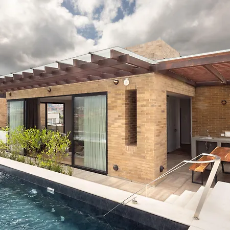 Cassa Luxury Homes-3