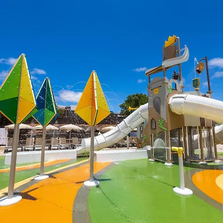 Gran Tagoro Family&Fun Playa Blanca-3