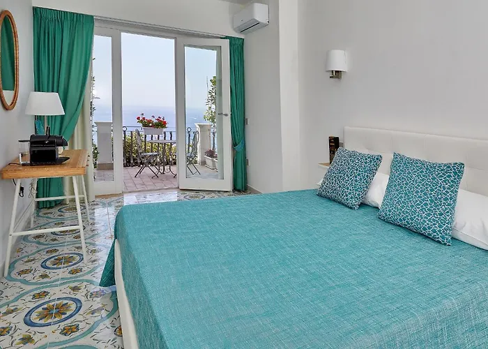 Malafemmena Guest House