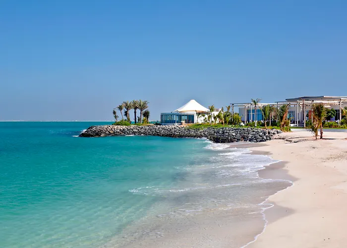 Nurai Island Resort