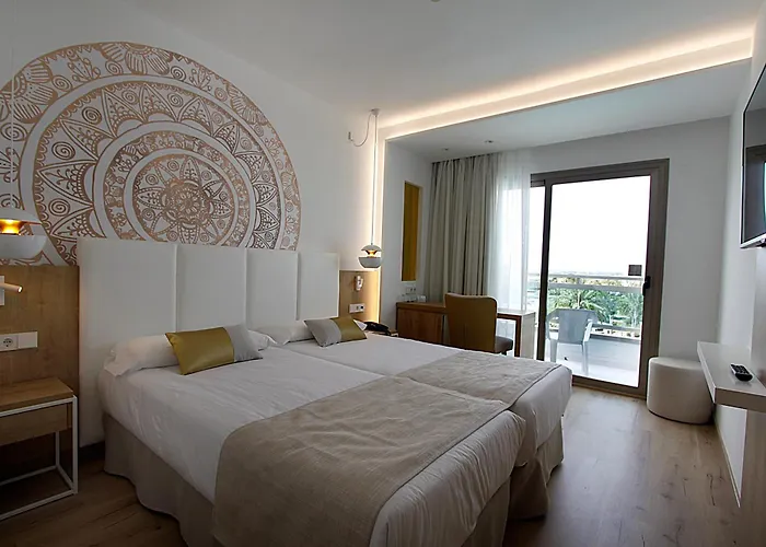 Hotel Jacuzzi: Bg Rei Del Mediterrani (Adults Only)