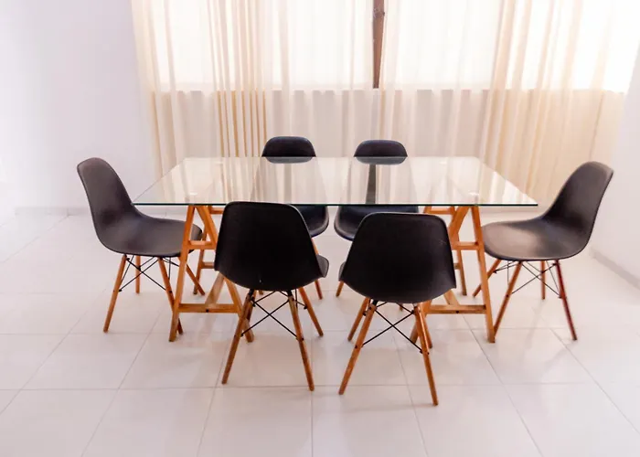 Apartahotel: Edificio Sandra