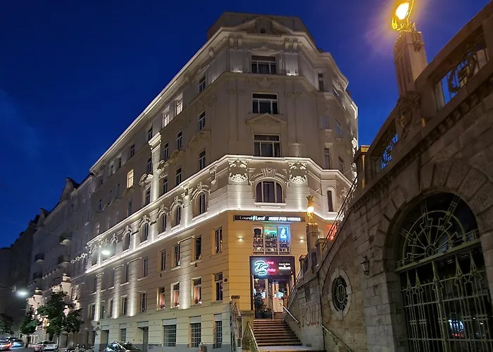 B&B: Pension Mozart - Newly Renovated