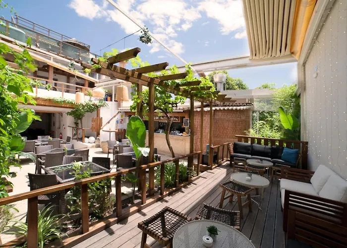 Hoteles con Jacuzzi Alvorkitecenter Guesthouse