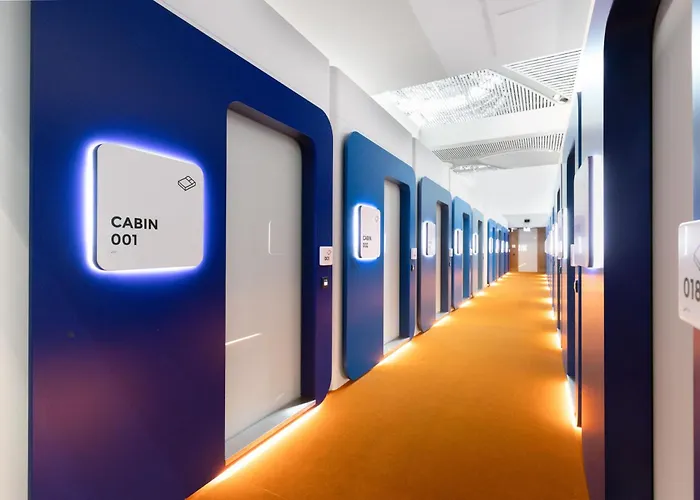 Yotelair Airport, Duty Free - International Transit Area