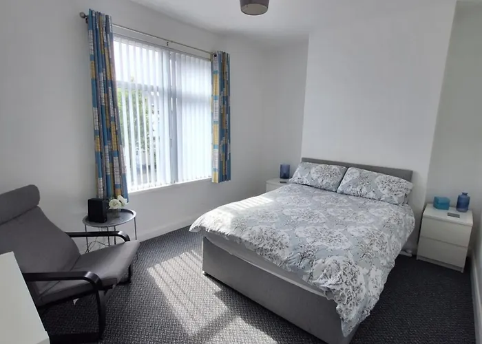 Private Room On Donegall Road In Central Belfast