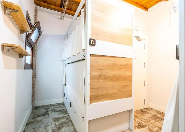 Albergue: 4U Hostel
