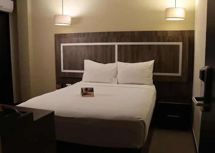 Rado Hotel - Santa María