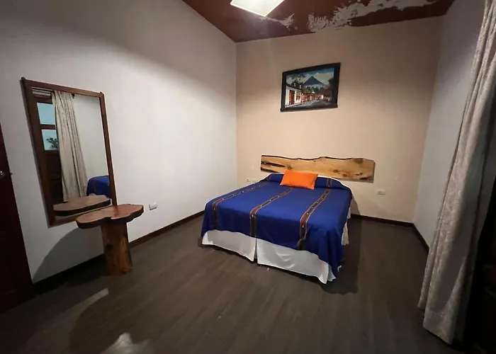 Neizan Hotel