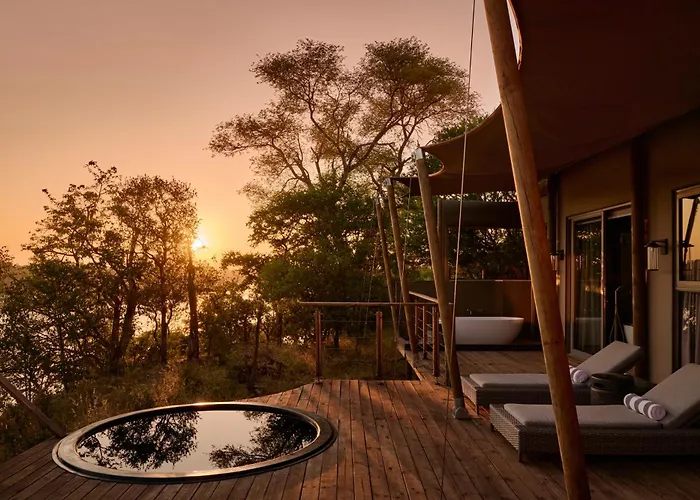 Victoria Falls River Lodge
