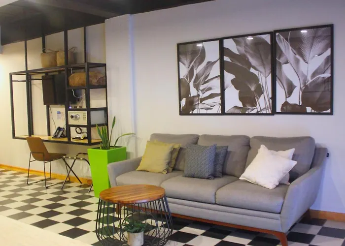 Resort: Joint Boutique Hotel