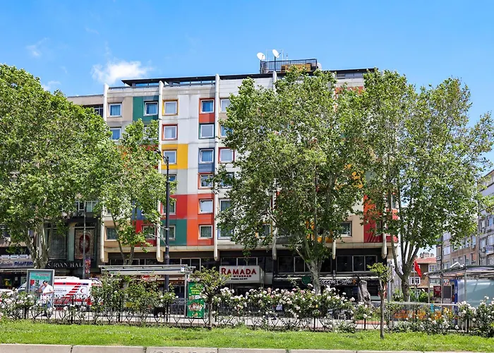 Ramada By Wyndham Old City