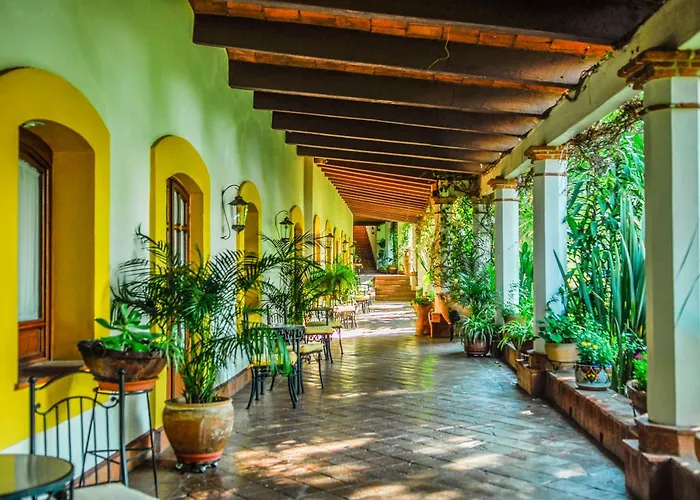 Hacienda Los Laureles